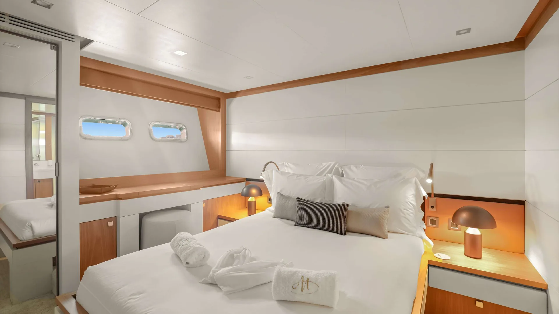 Millesime — photo 22 location yacht Cannes
