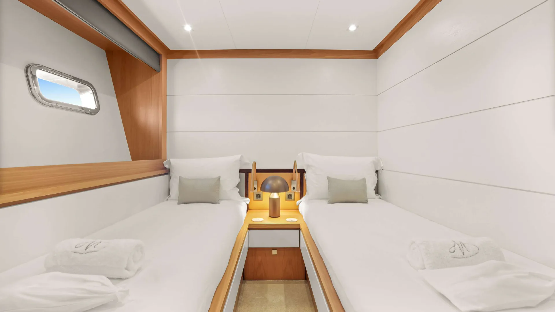 Millesime — photo 25 location yacht Cannes