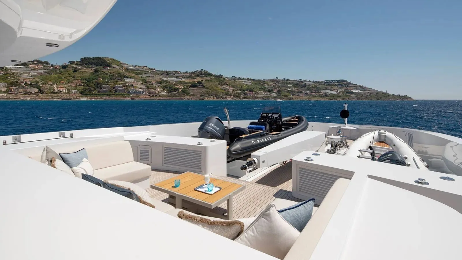 MOSKITO - photo 4 yacht charter Cannes