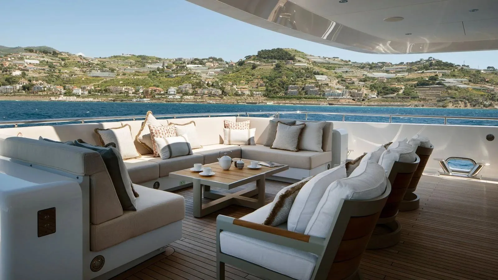 MOSKITO - photo 5 yacht charter Cannes