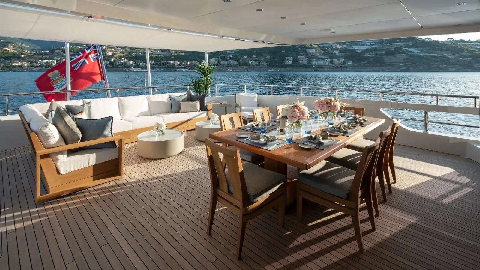MOSKITO - photo 7 yacht charter Cannes