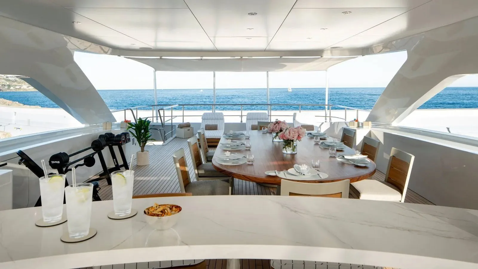 MOSKITO - photo 8 yacht charter Cannes