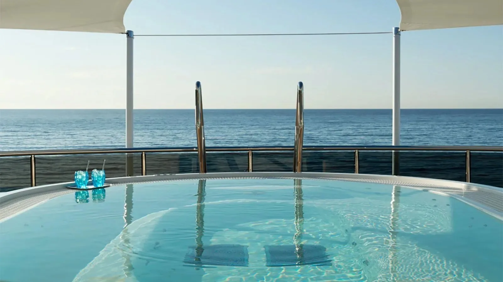 MOSKITO - photo 9 yacht charter Cannes