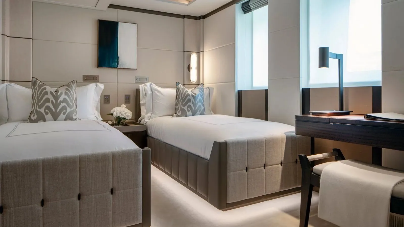 MOSKITO - photo 32 yacht charter Cannes