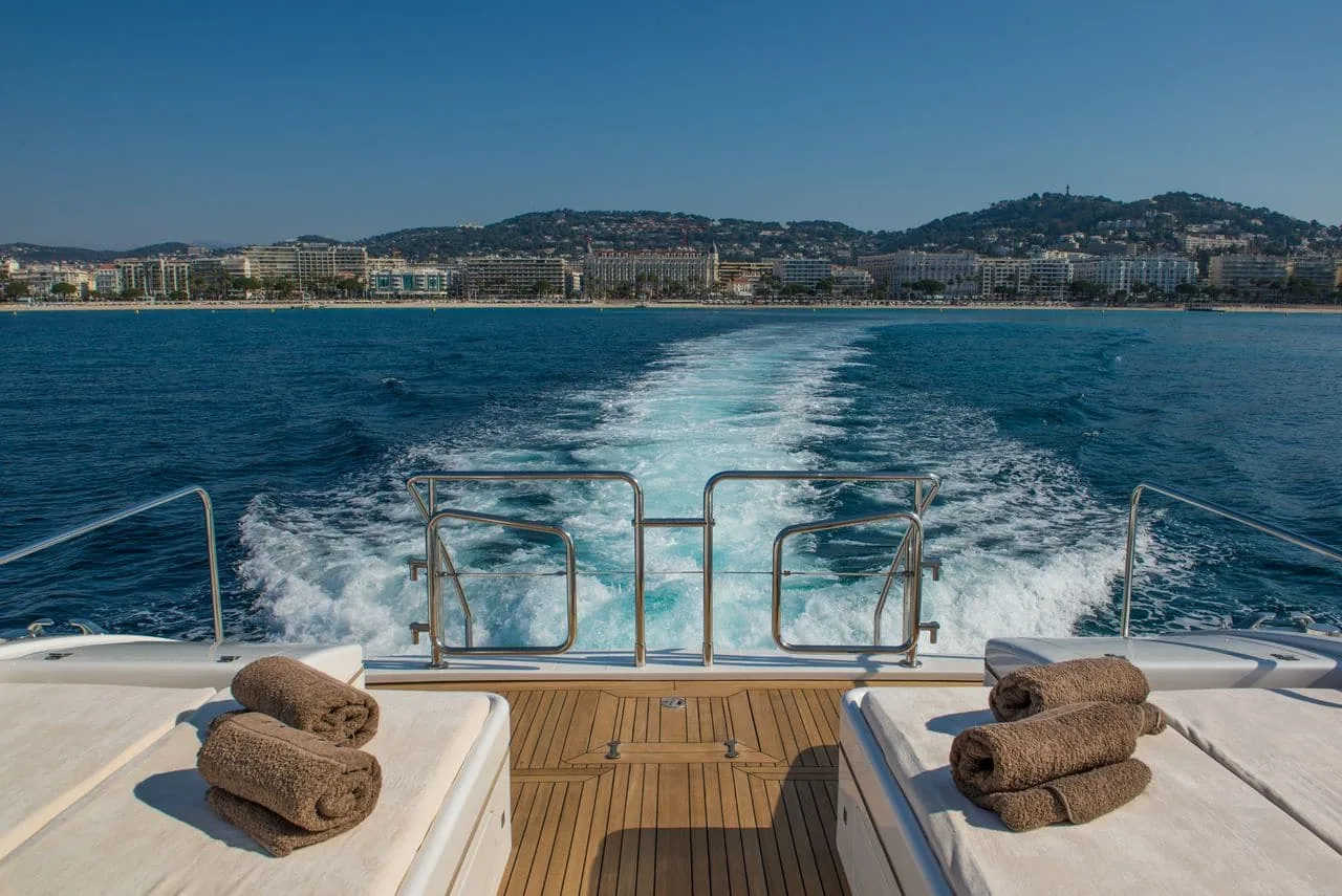 MR M - photo 10 yacht charter Cannes