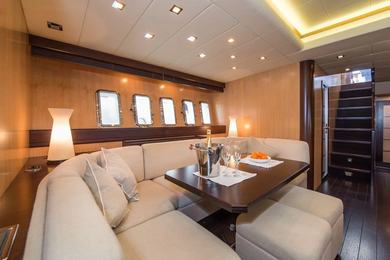 MR M - photo 13 yacht charter Cannes