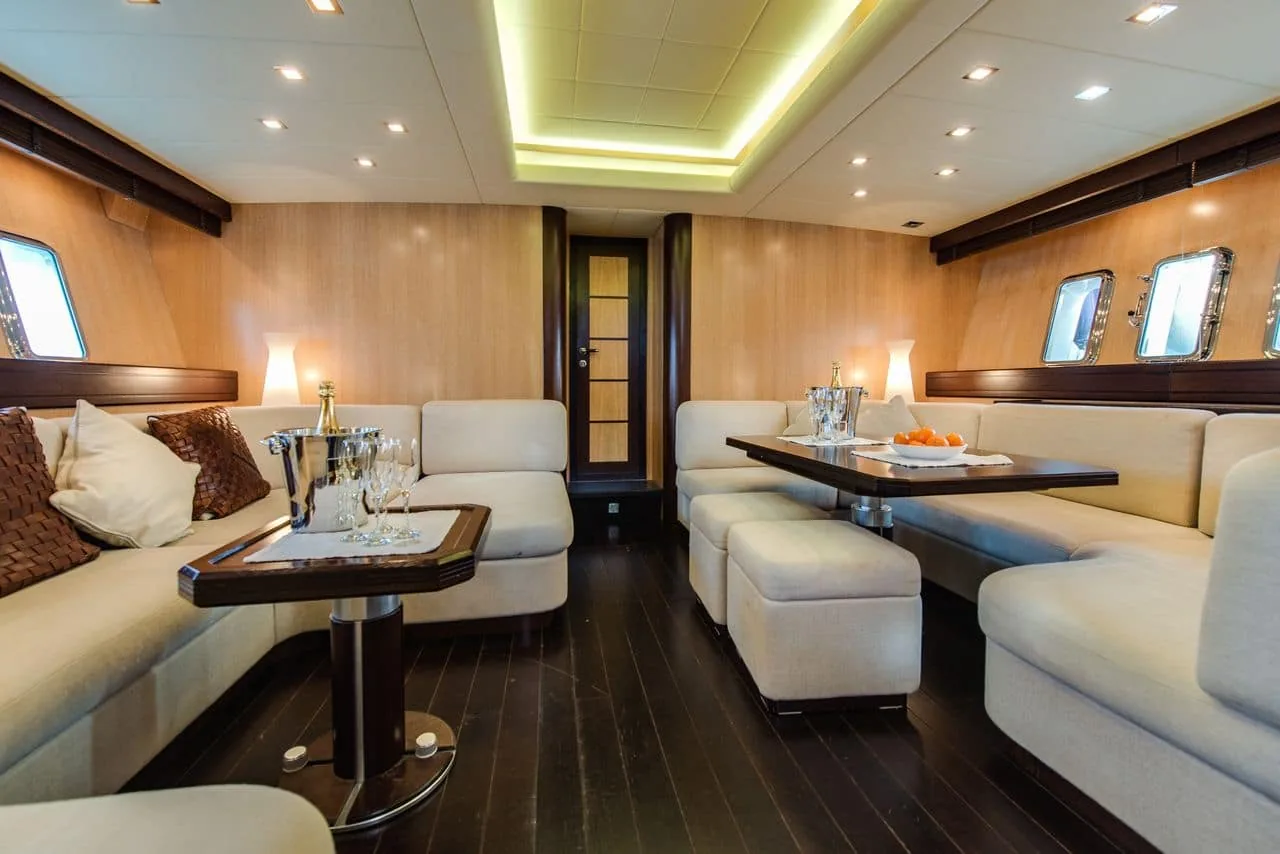 MR M - photo 14 yacht charter Cannes