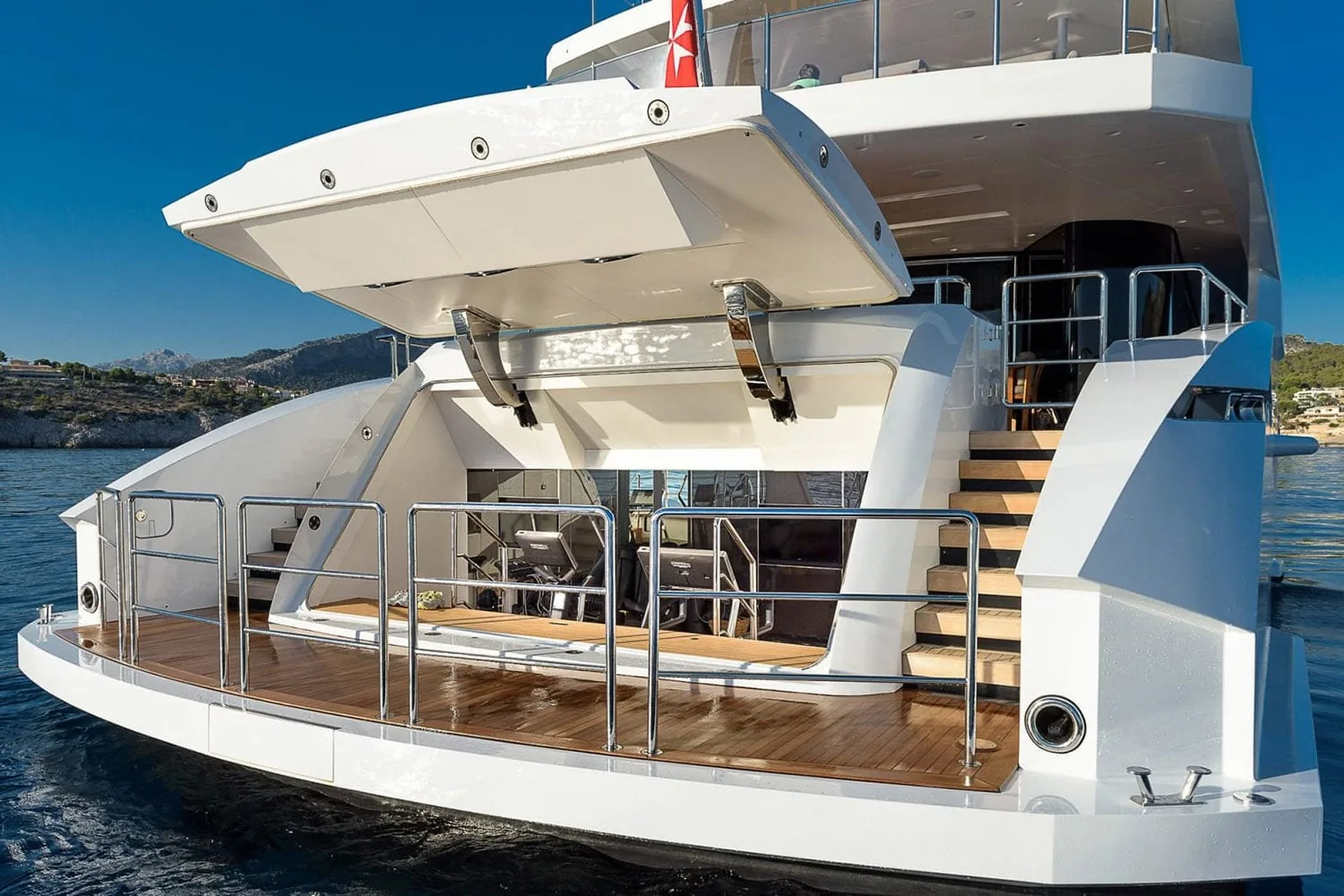 MR T - photo 33 yacht charter Cannes