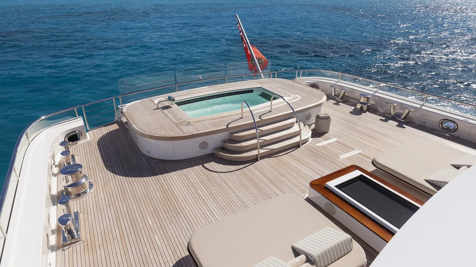 NAUTILUS - photo 2 yacht charter Cannes