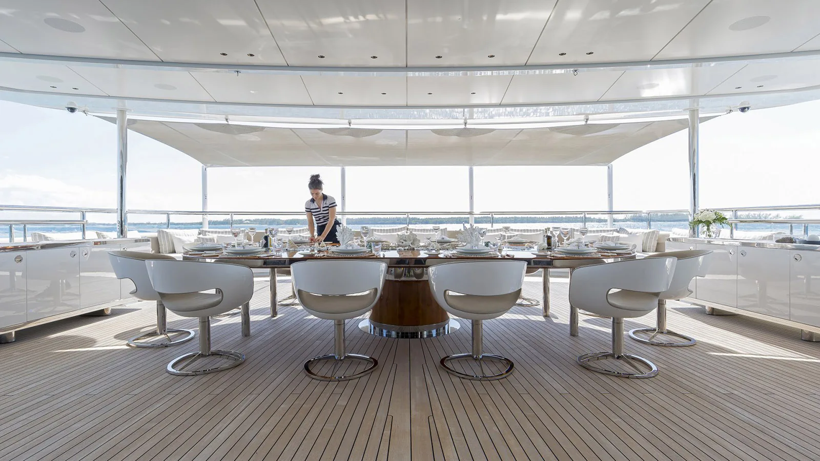 NAUTILUS - photo 7 yacht charter Cannes