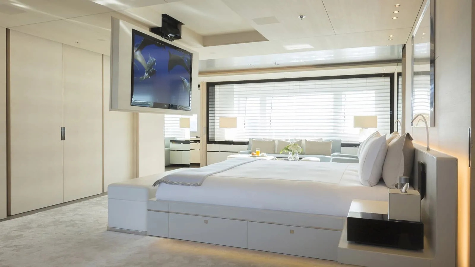 NAUTILUS - photo 33 yacht charter Cannes