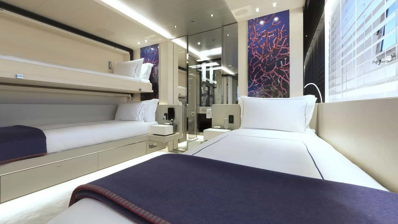 NAUTILUS - photo 38 yacht charter Cannes