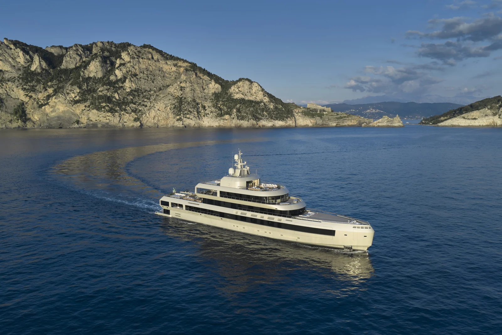 No Rush, photo 2 location yacht Cannes