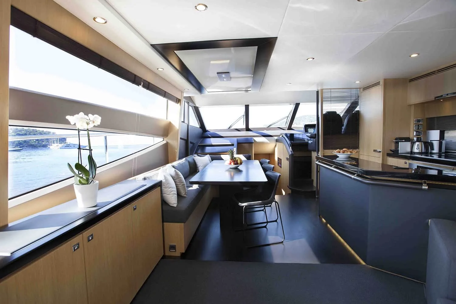 OBSESSIO - photo 9 yacht charter Cannes