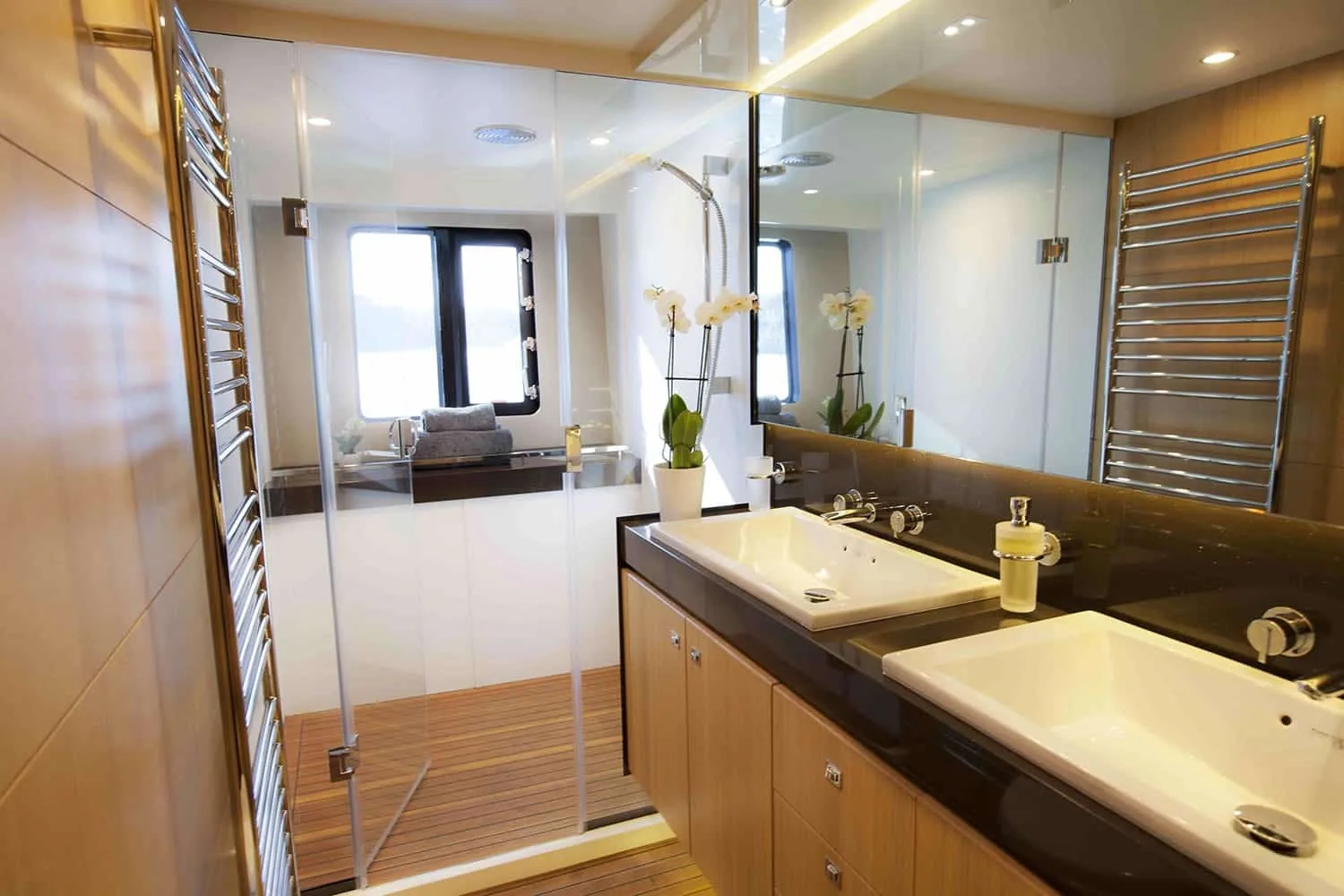 OBSESSIO - photo 16 yacht charter Cannes