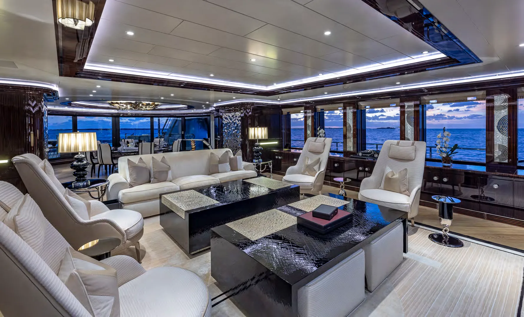 OKTO — photo 6 location yacht Cannes