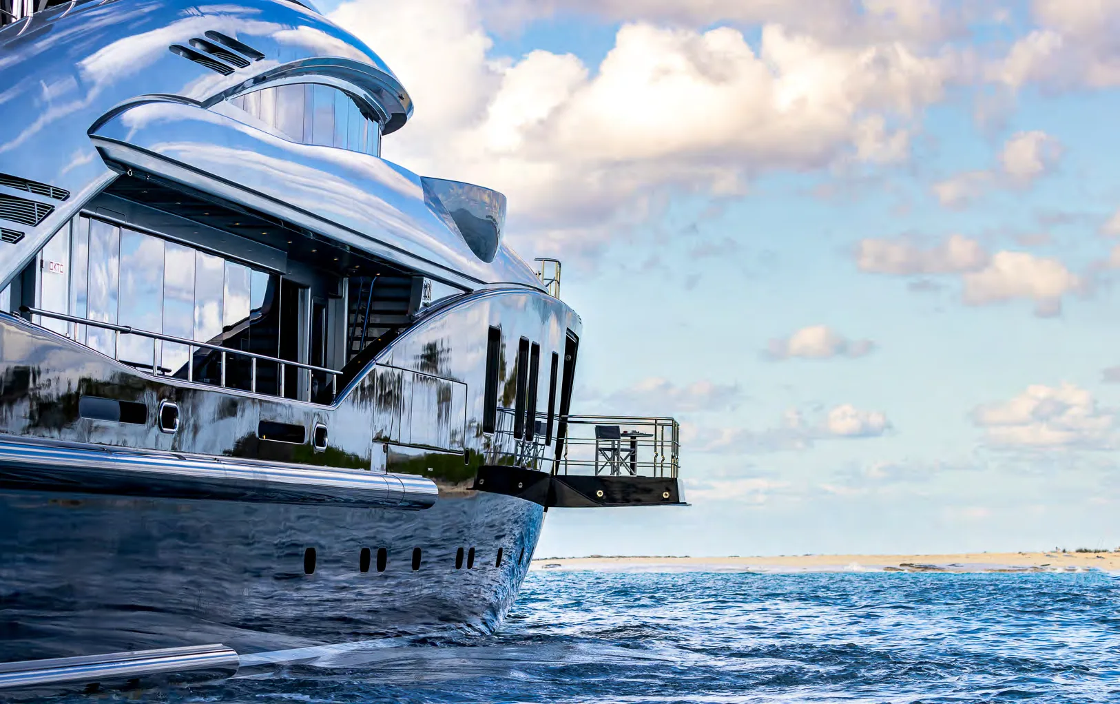 OKTO — photo 9 location yacht Cannes