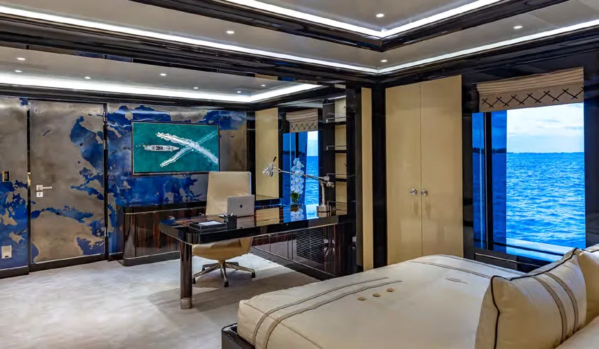 OKTO — photo 13 location yacht Cannes