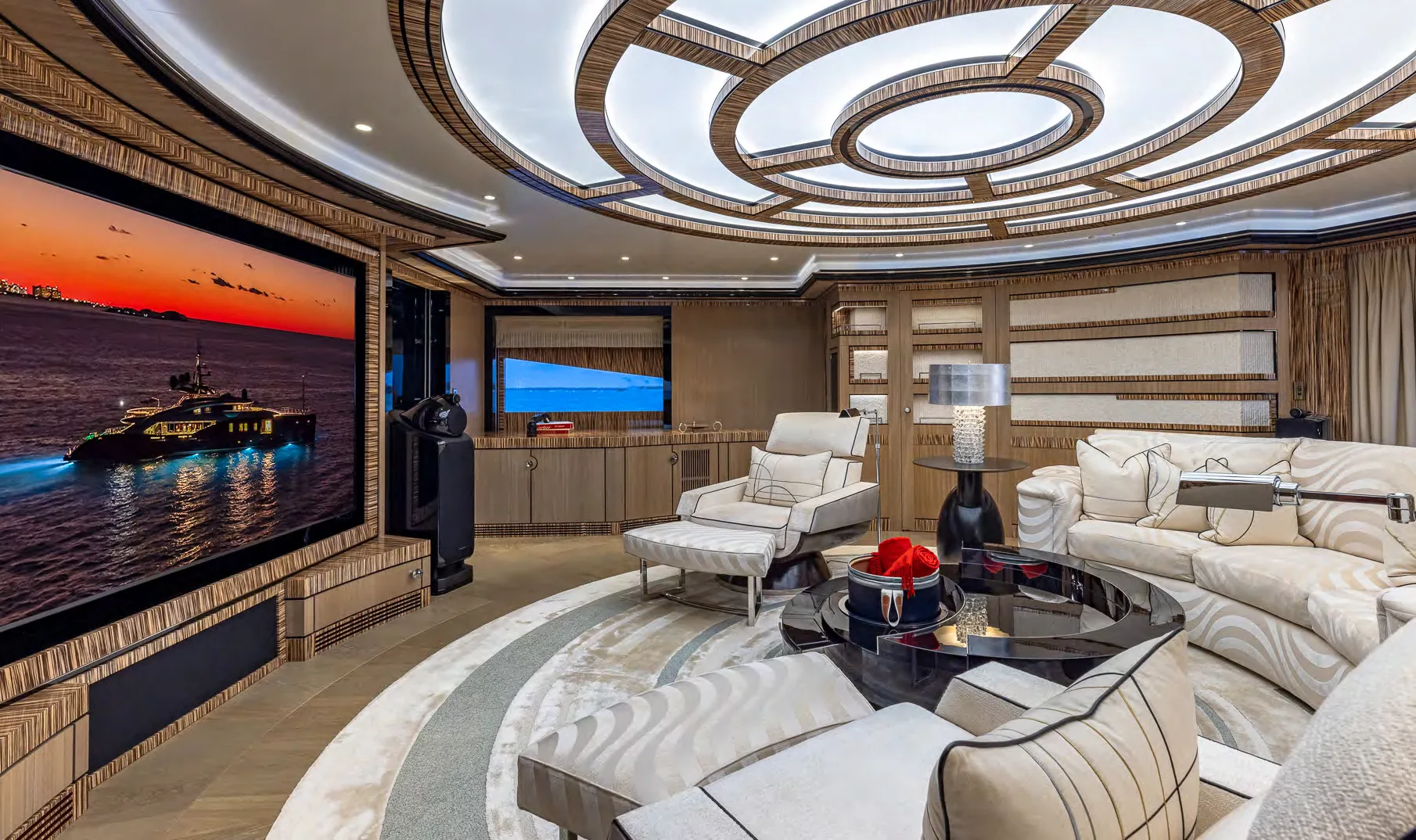 OKTO — photo 29 location yacht Cannes