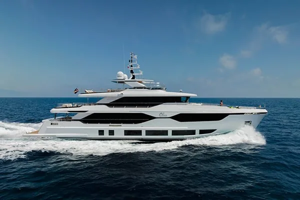 OLIVIA - yacht charter Cannes