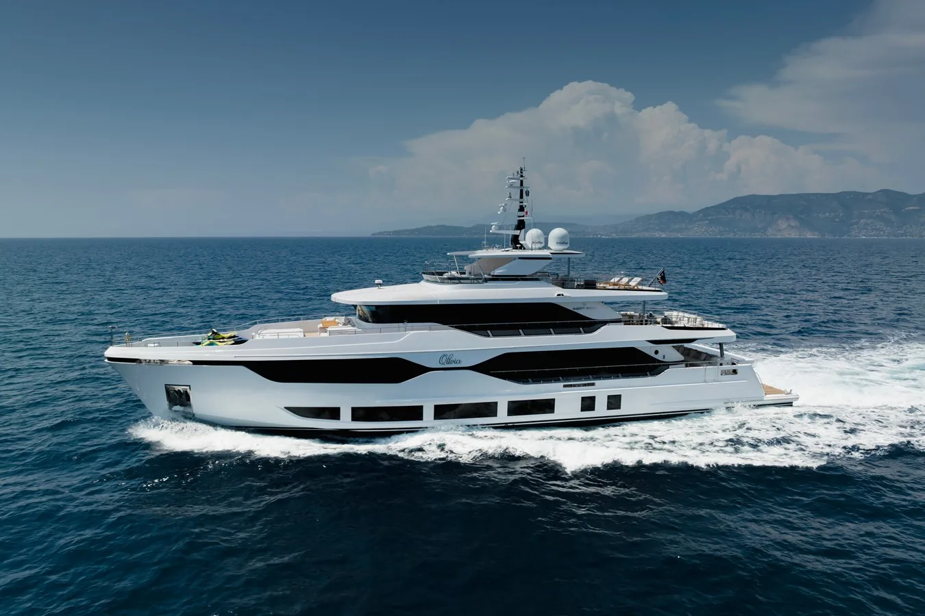 OLIVIA - photo 4 yacht charter Cannes