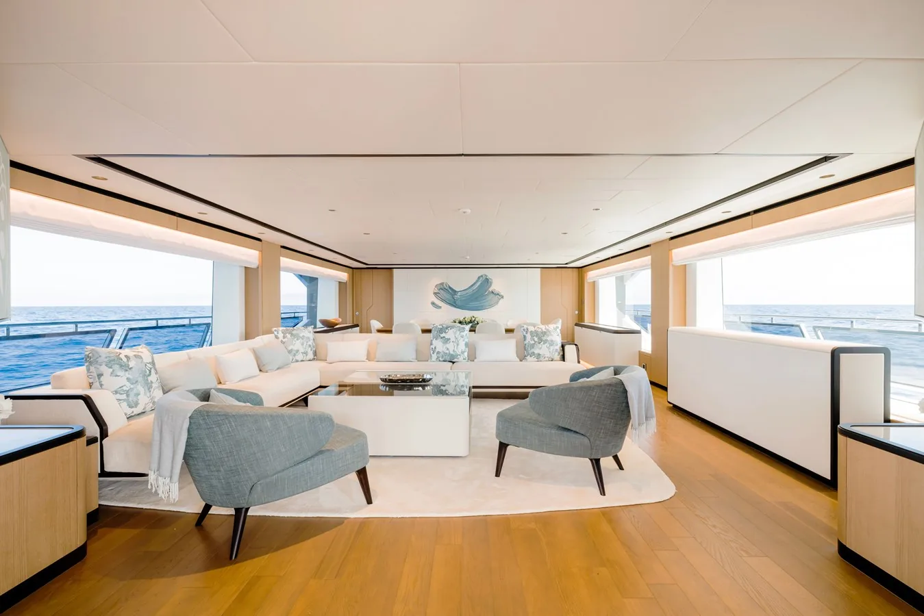 OLIVIA - photo 10 yacht charter Cannes