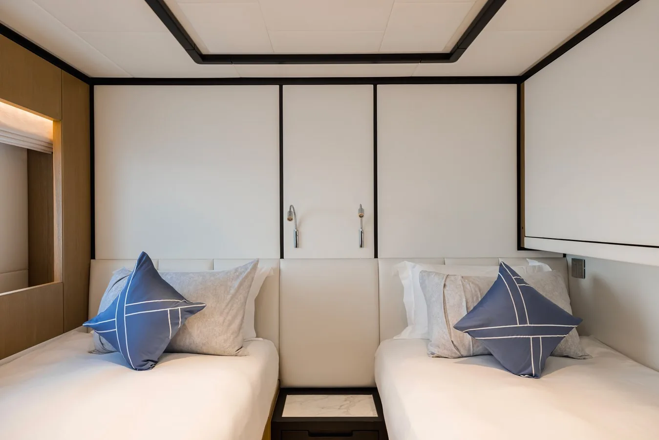 OLIVIA - photo 19 yacht charter Cannes