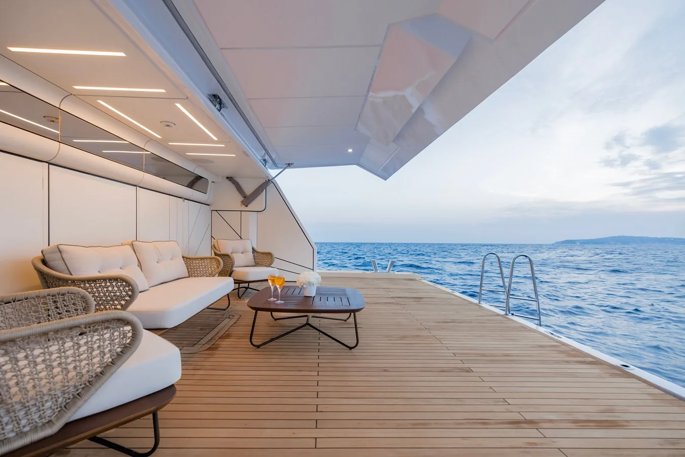 OLIVIA - photo 28 yacht charter Cannes