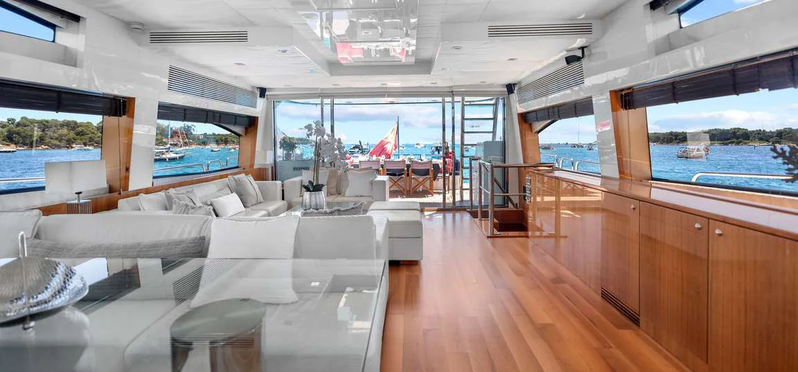 Palumba — photo 6 location yacht Cannes