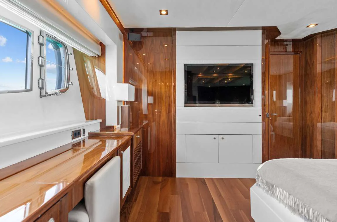 Palumba — photo 26 location yacht Cannes