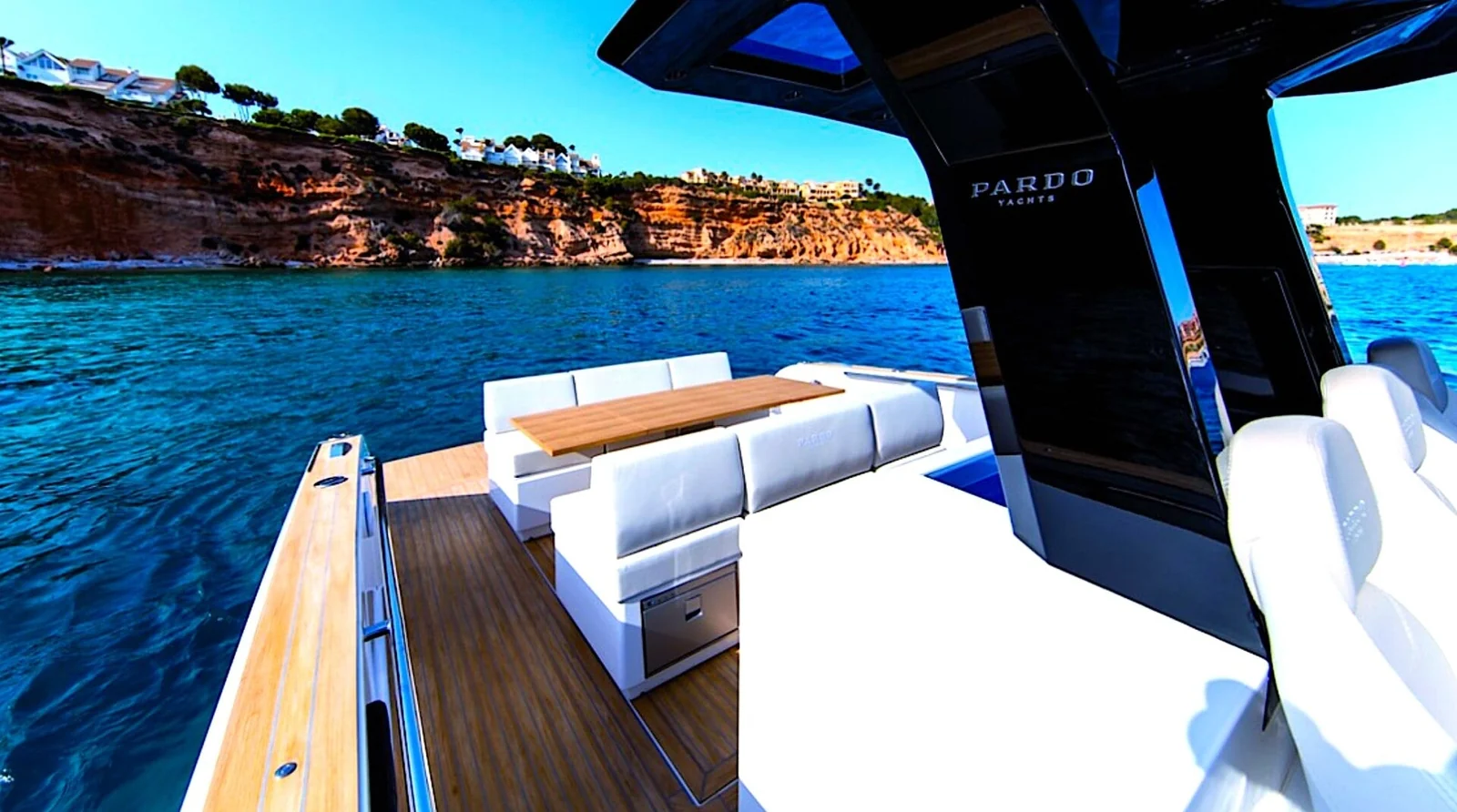 Pardo 38, photo 8 location yacht Cannes
