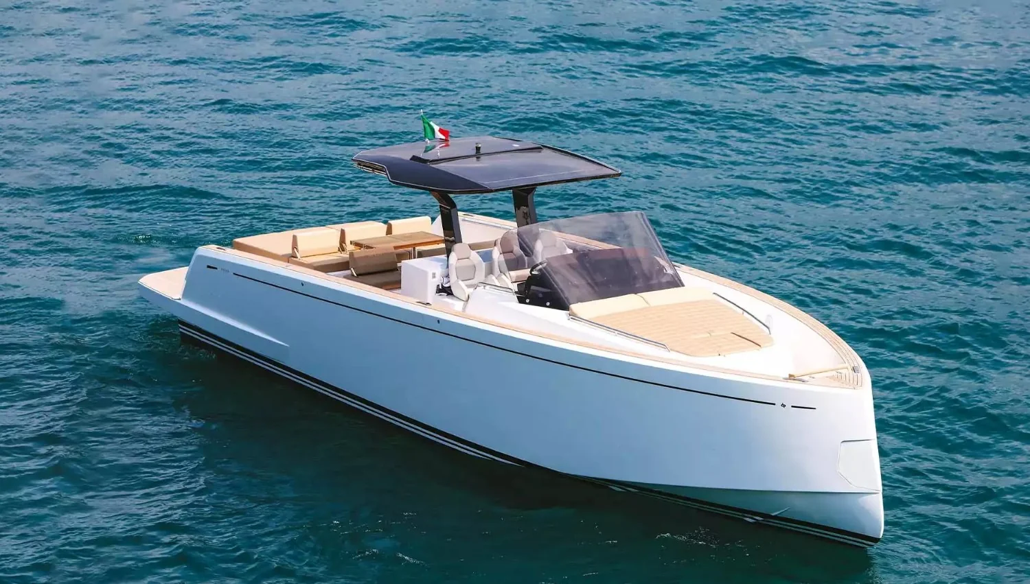 Pardo 43, photo 2 location yacht Cannes