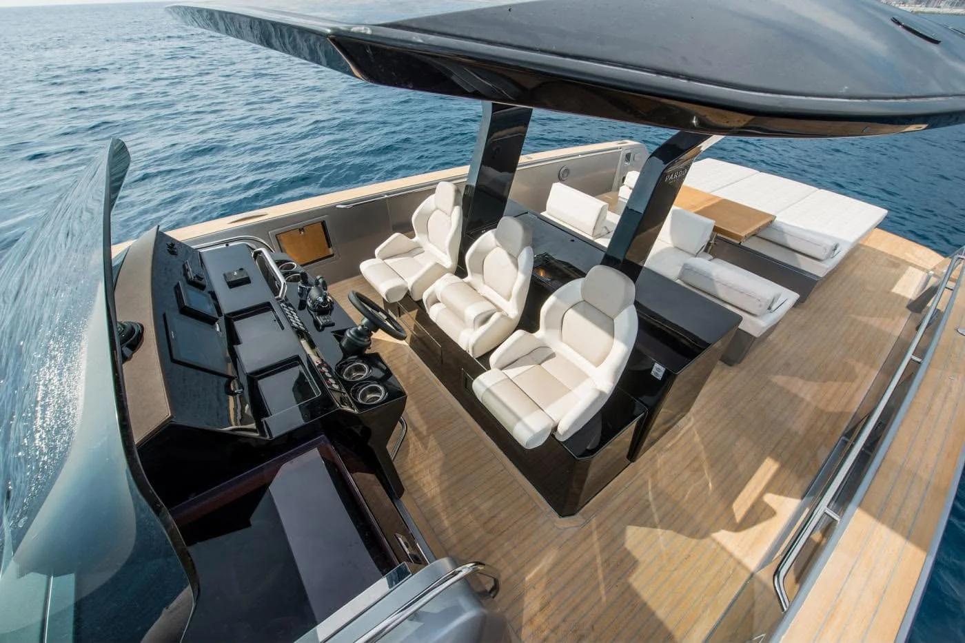 Pardo 43, photo 6 location yacht Cannes