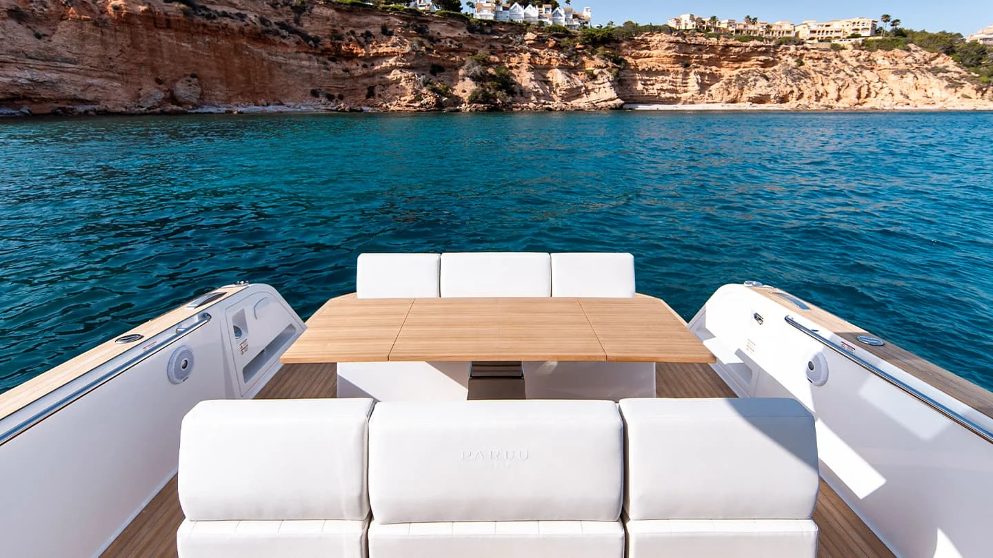 Pardo 43, photo 9 location yacht Cannes