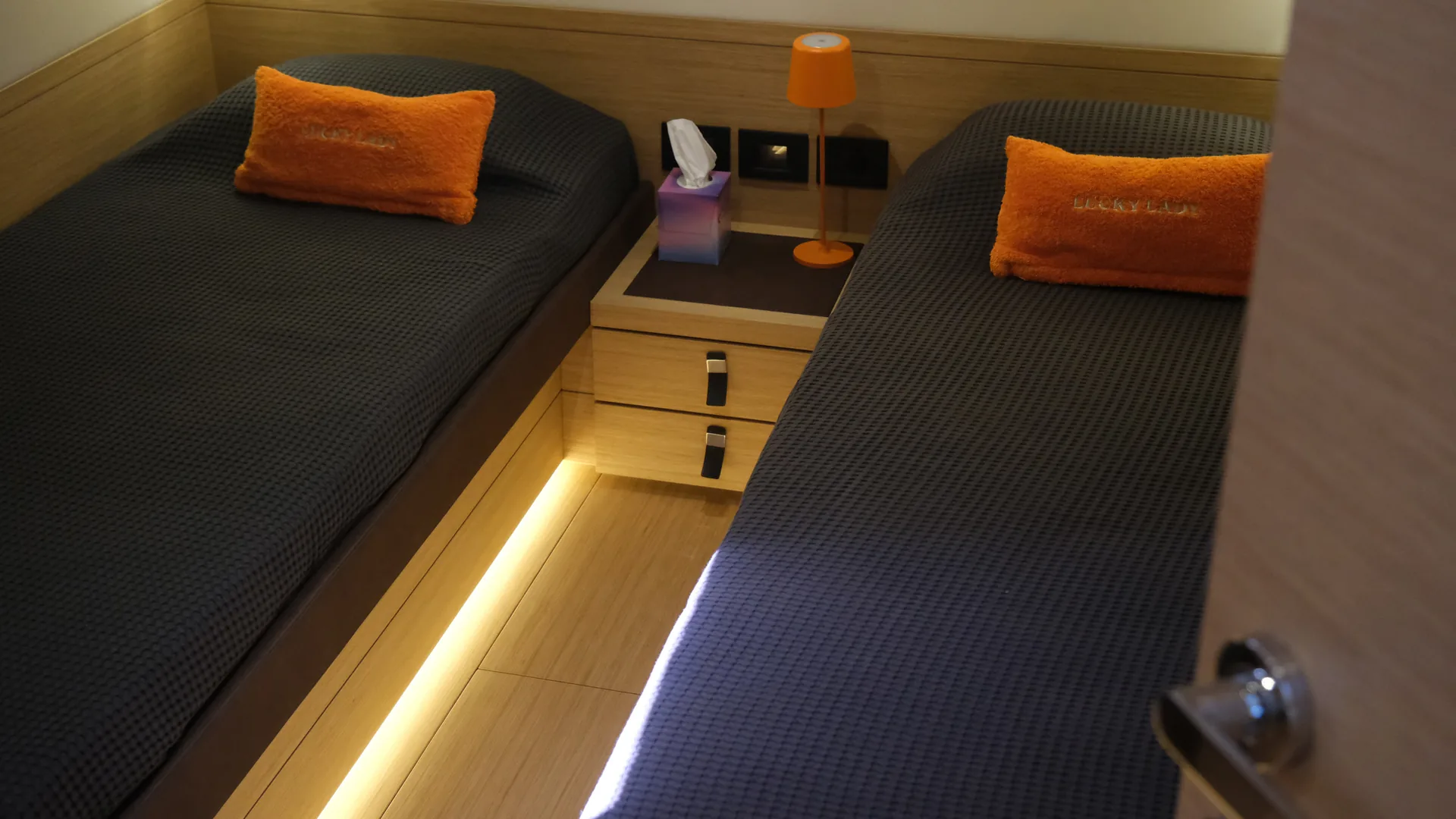 Pardo 50 — photo 18 location yacht Cannes