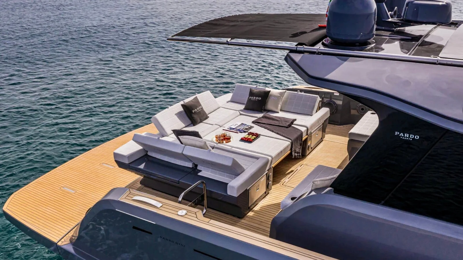 Pardo 52 GT, photo 5 location yacht Cannes