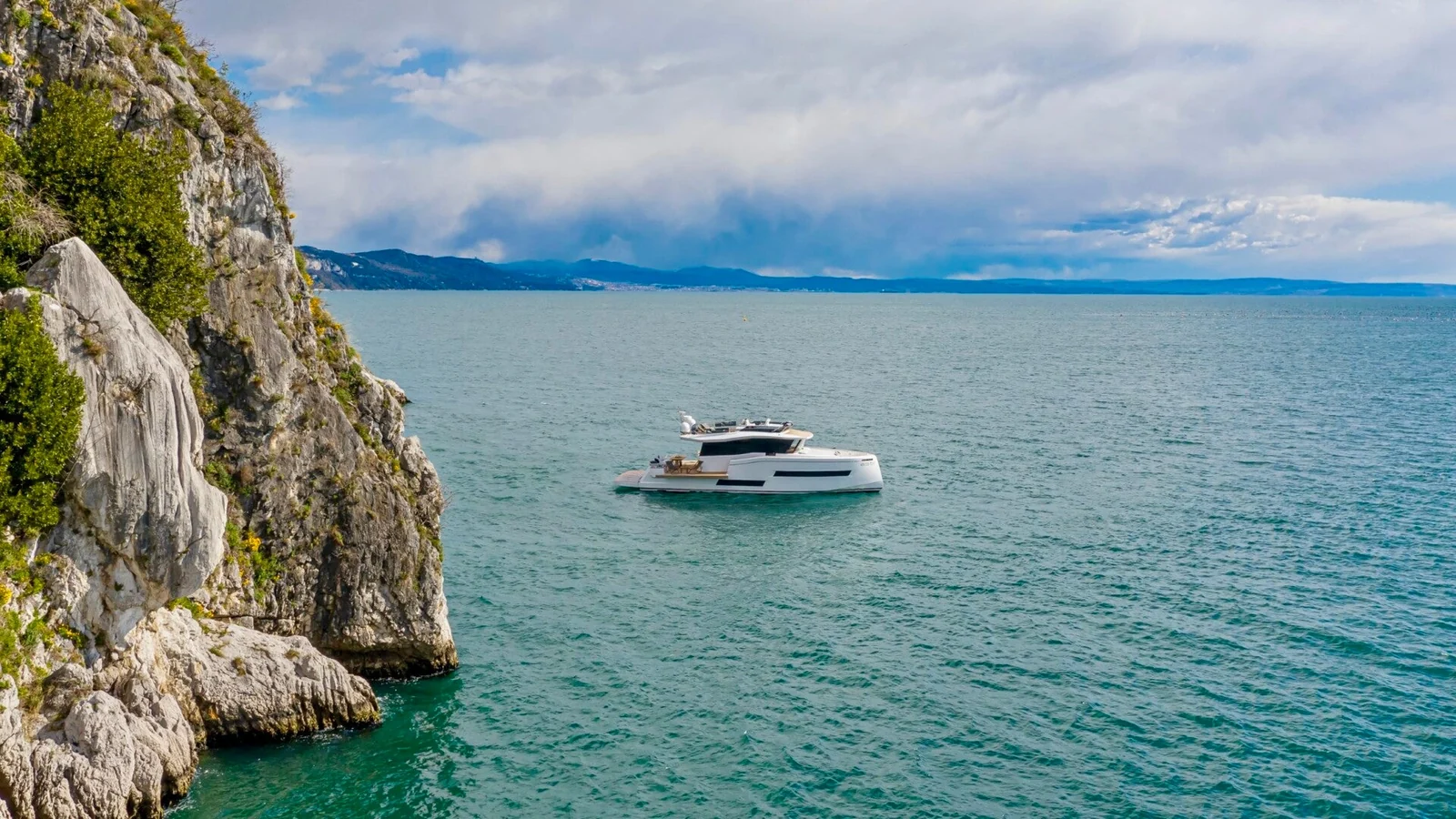 Pardo 60, photo 8 location yacht Cannes