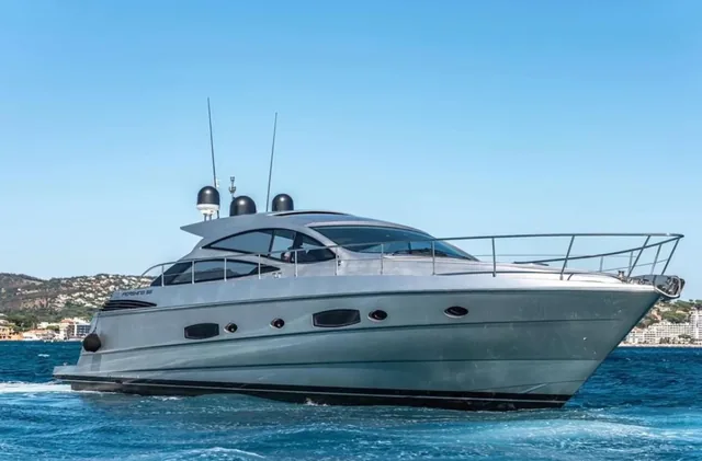 Pershing 56, location yacht Cannes