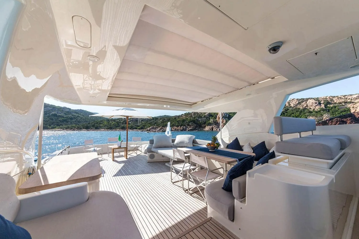 PORTHOS - photo 14 yacht charter Cannes