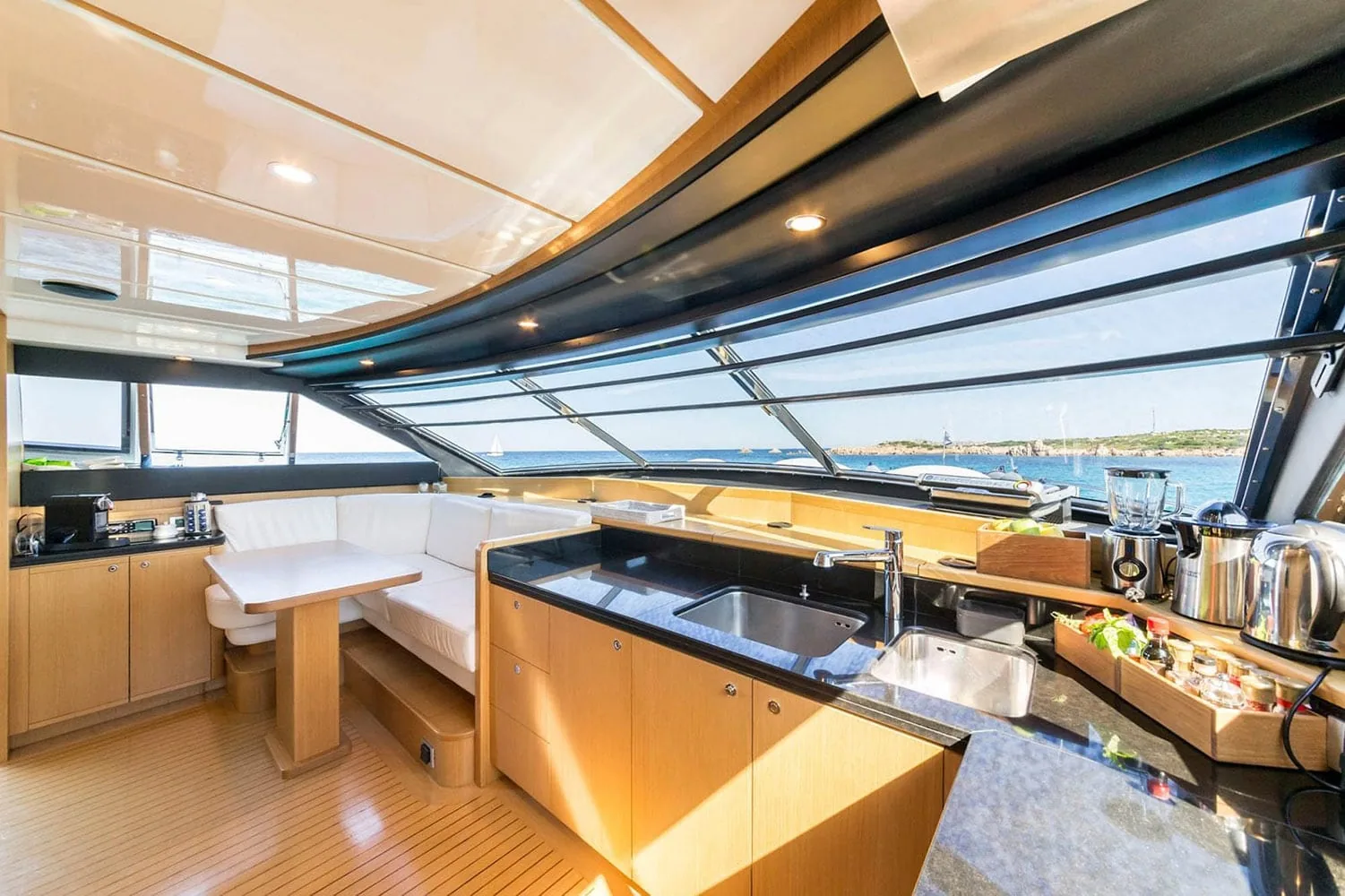 PORTHOS - photo 15 yacht charter Cannes