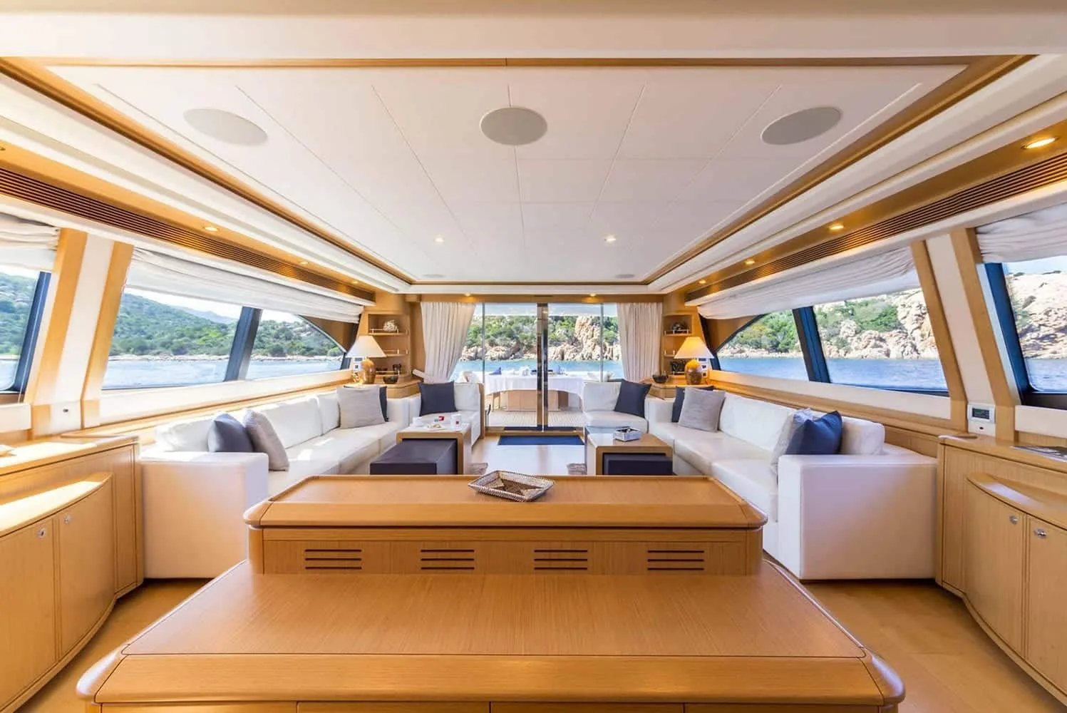 PORTHOS - photo 22 yacht charter Cannes