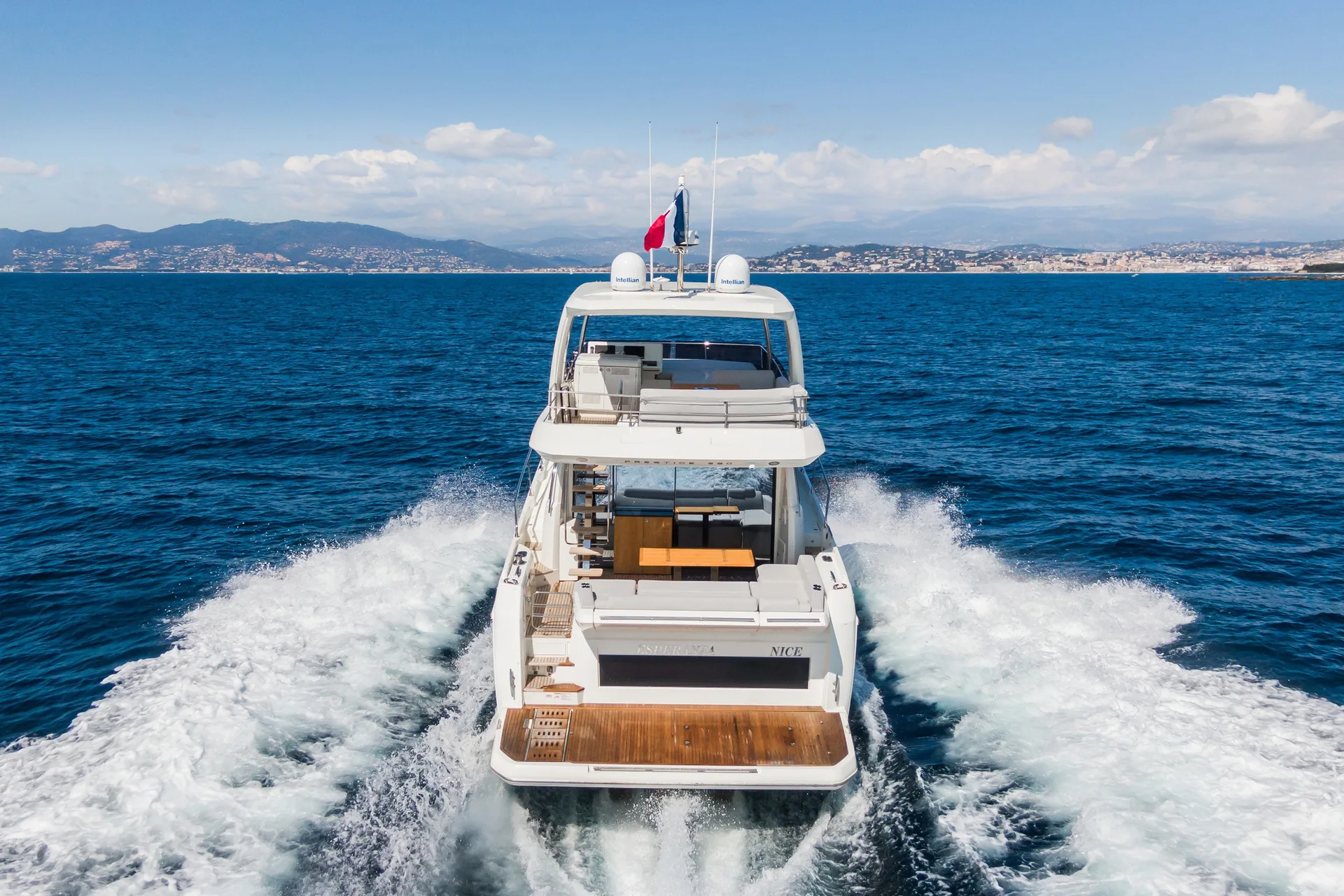 Prestige 590 — photo 4 location yacht Cannes