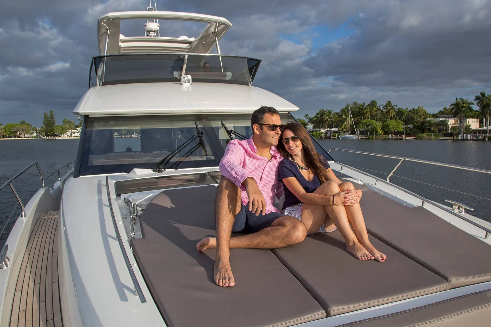 Prestige 680, photo 13 location yacht Cannes