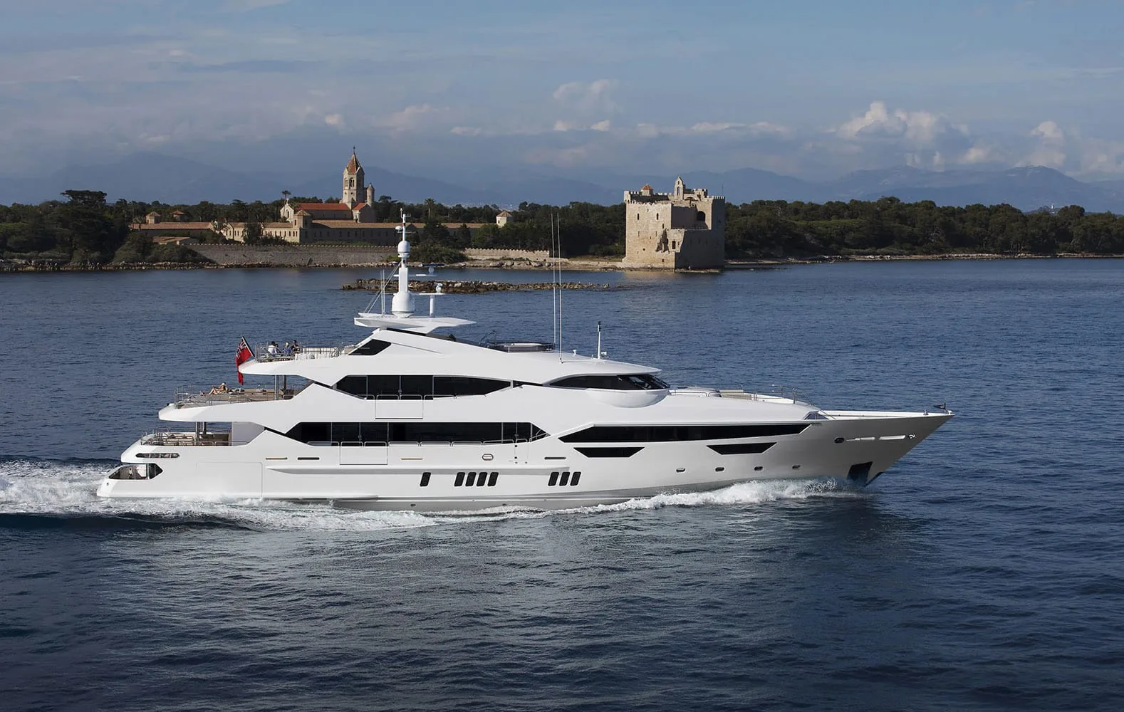 PRINCESS AVK - photo 5 yacht charter Cannes