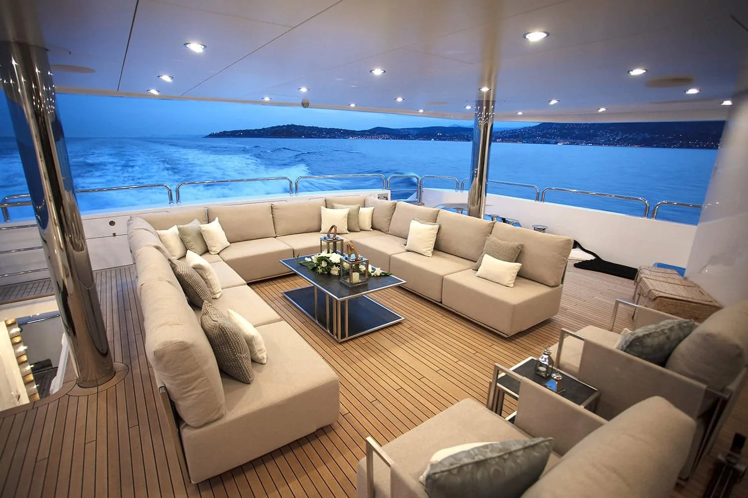 PRINCESS AVK - photo 9 yacht charter Cannes