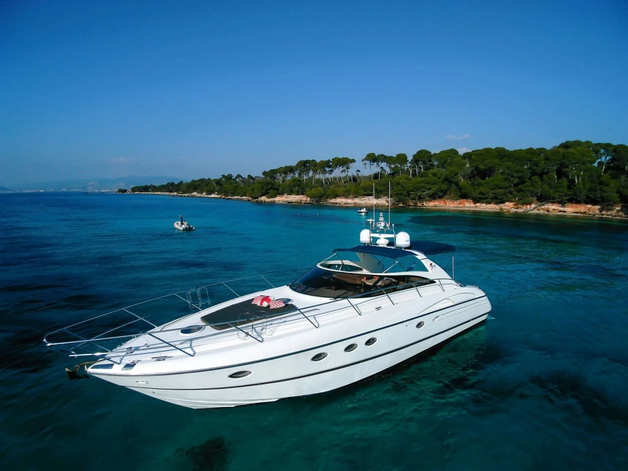 Princess V50, photo 1 location yacht Cannes