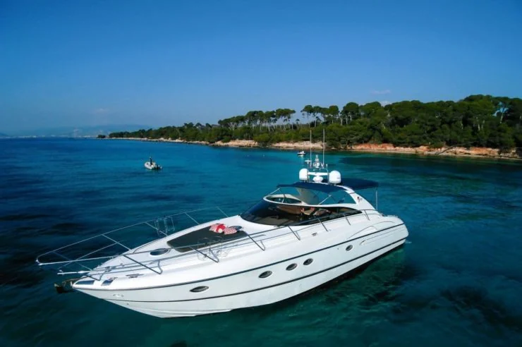 Princess V50, photo 7 location yacht Cannes