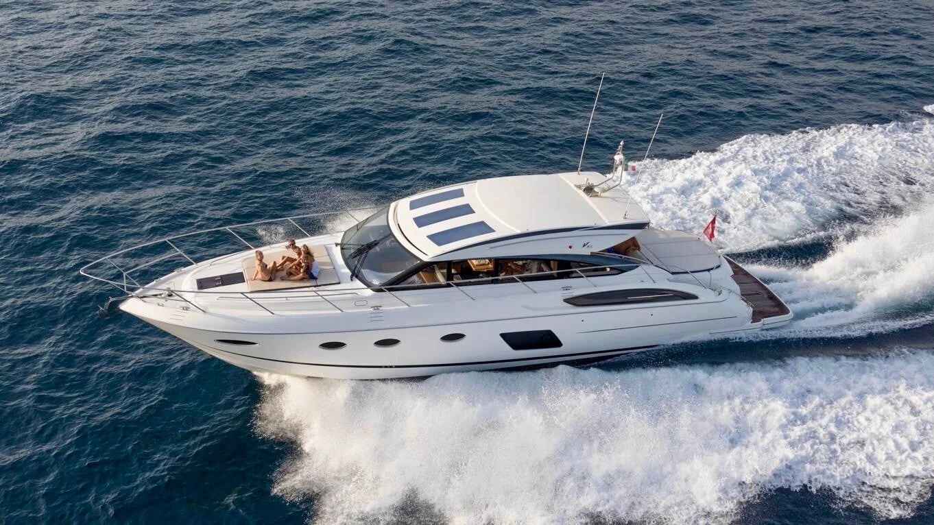 Princess V57, photo 1 location yacht Cannes