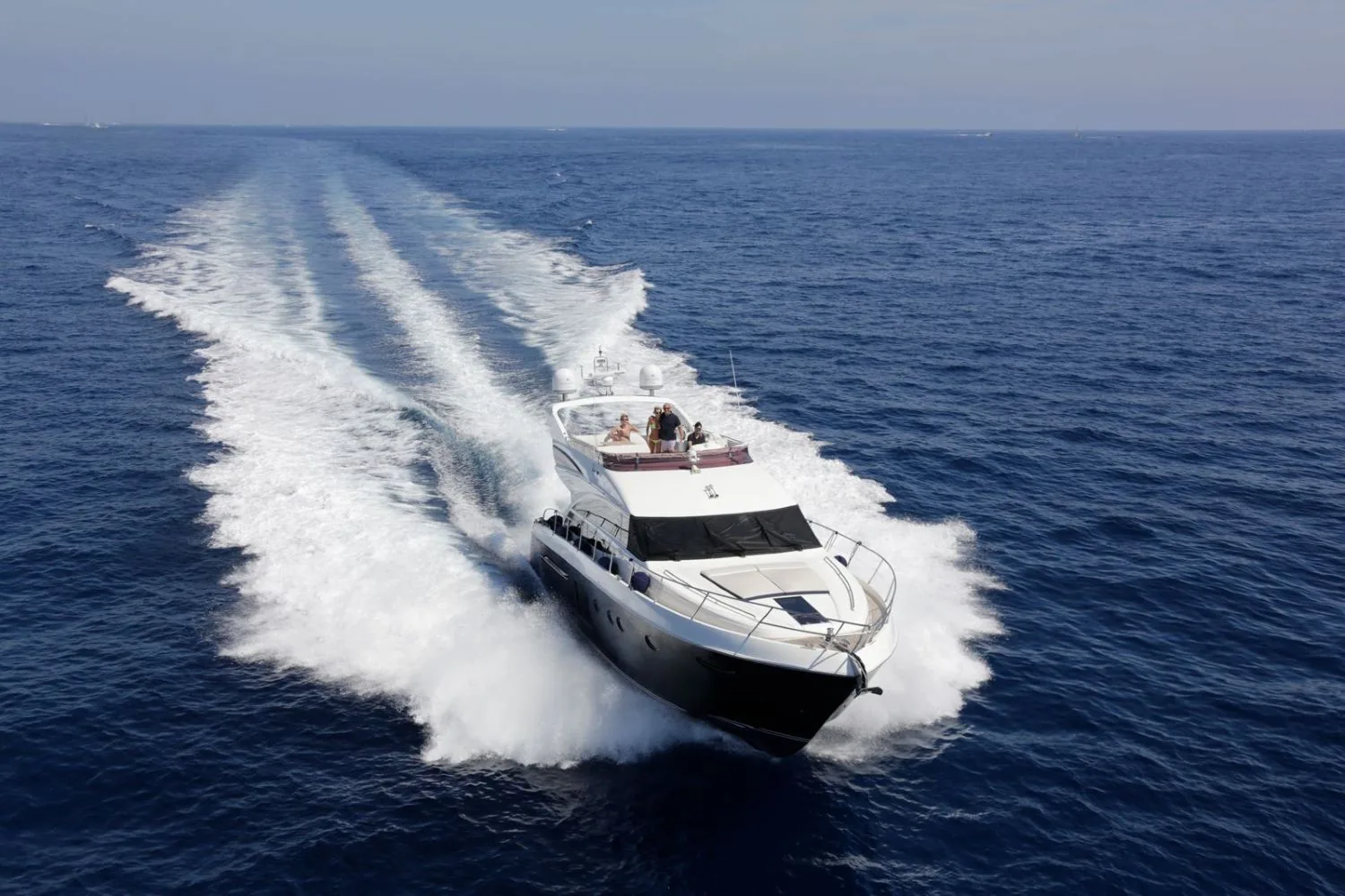 PRINCESS V64 - photo 3 yacht charter Cannes