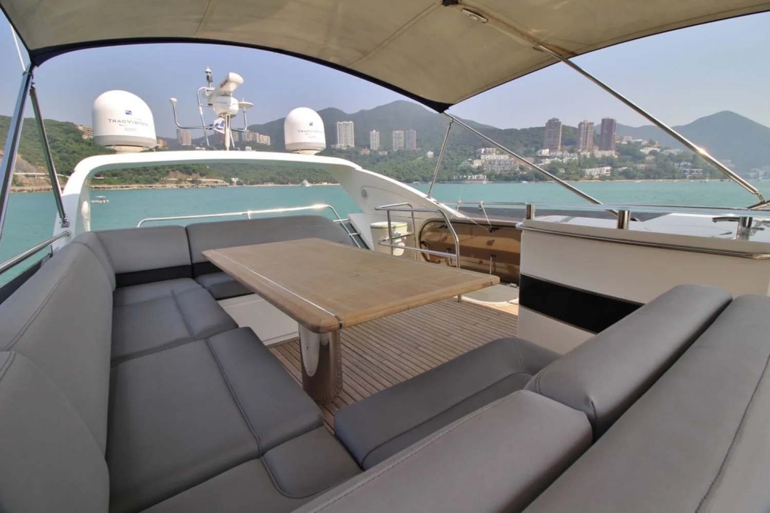 PRINCESS V64 - photo 9 yacht charter Cannes